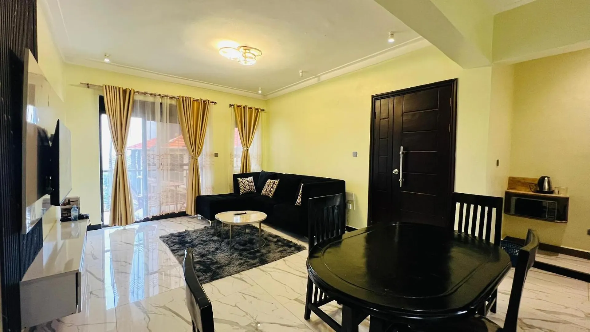 דירה קמפאלה Signature Living Kyanja